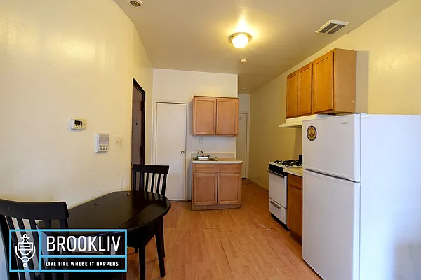 Rented by null | media 17