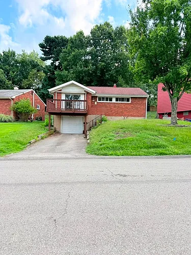129 Windsor Dr Photo 1