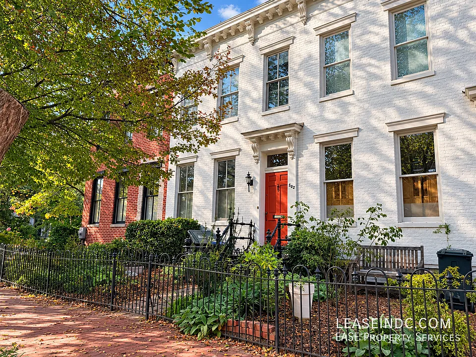 502 Independence Ave SE