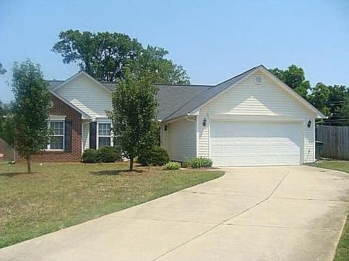 1st image of 102 Valentine Ct