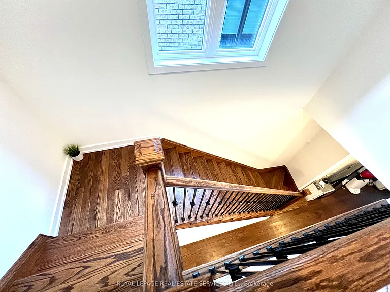 44 Hewison Ave — Photo 18