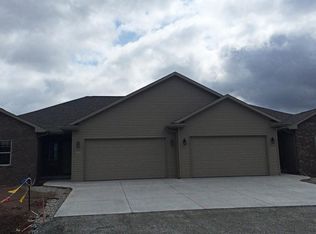 1301 Pinecrest Blvd #1301, Appleton, WI 54915