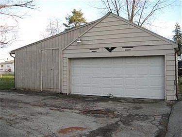 3rd image of 11803 South Ave