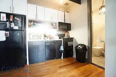 Rented by Rennit Inc.