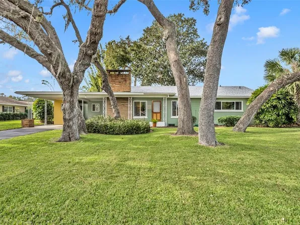 2031 Morningside Dr, Mount Dora, FL 32757