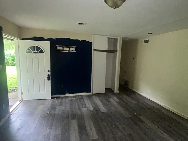 2 E Adams Dr — Photo 9