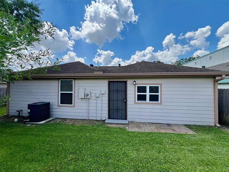 11842 S Fairhollow Ln — Photo 16