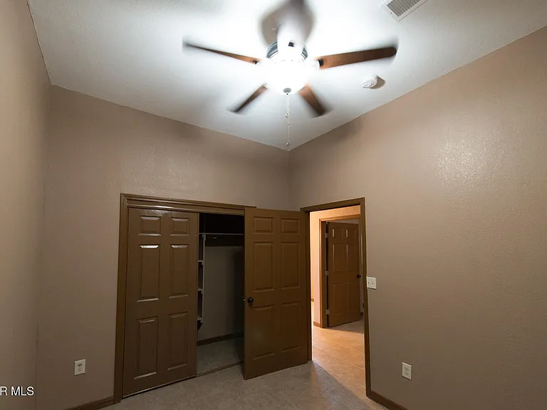 326 Coates Dr #B — Photo 17