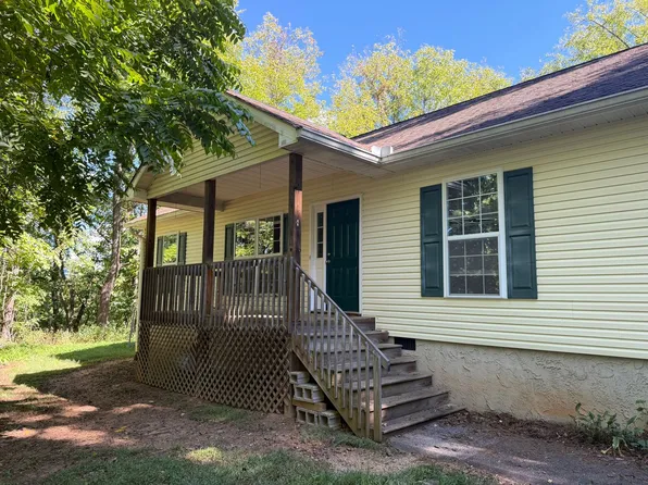 4 Greenbriar Rd #A, Black Mountain, NC 28711