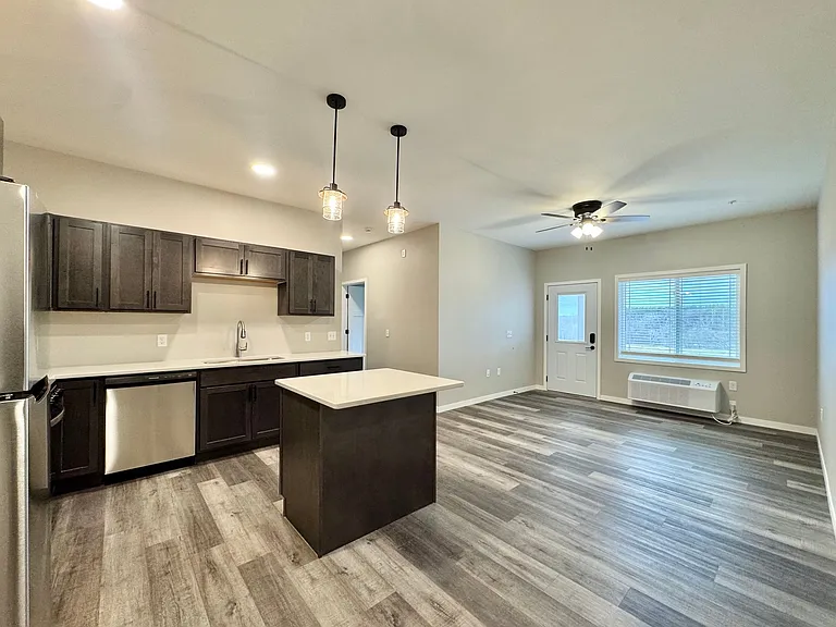 763 Parent St #4 — Photo 3