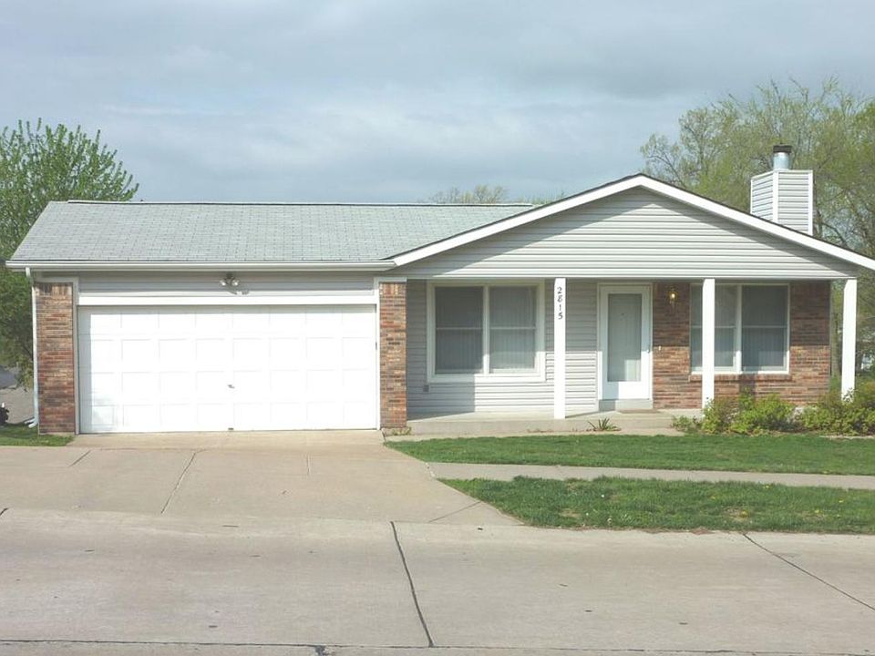 1st image of 2815 Rose Acres Ln