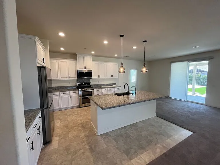 31053 Catania Cir — Photo 6