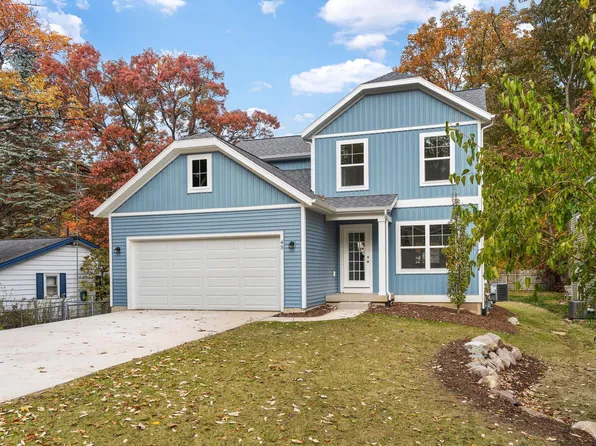 45 Manley Ave, Holland, MI 49424