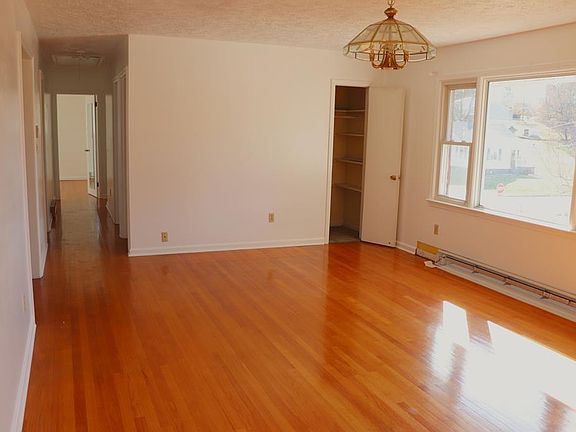 4th image of 1100 N 3rd St
