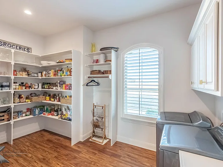 233 Calumet St — Photo 18