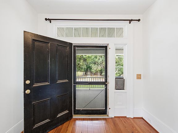 29th image of 200 Campbell Rd