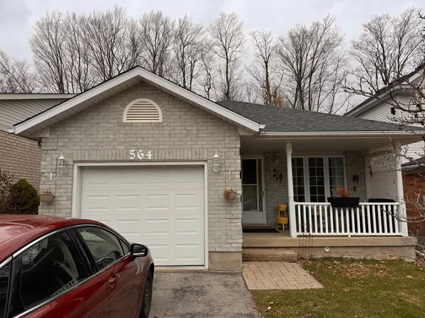 564 Beechwood Dr, Waterloo, ON N2T 2S8