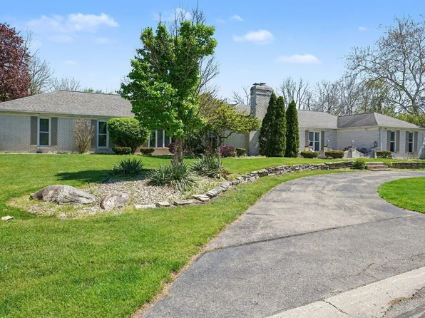 1704 Brookwood Dr, Elkhart, IN 46514