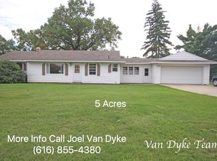 1308 52nd St SW, Wyoming, MI 49509