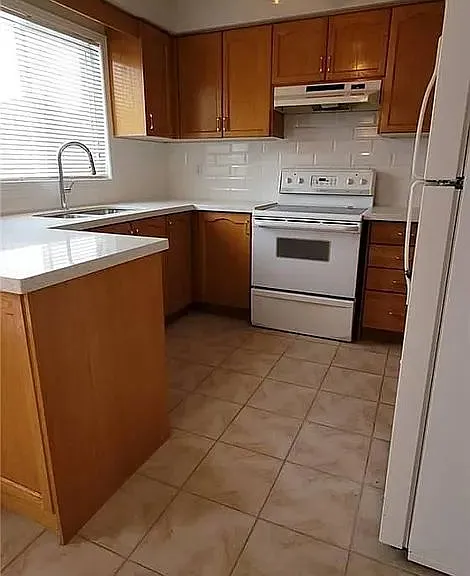 4010 Coachman Cir #L5M-6Y5 — Photo 8