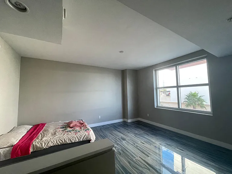 1208 E Kennedy Blvd #320 — Photo 14