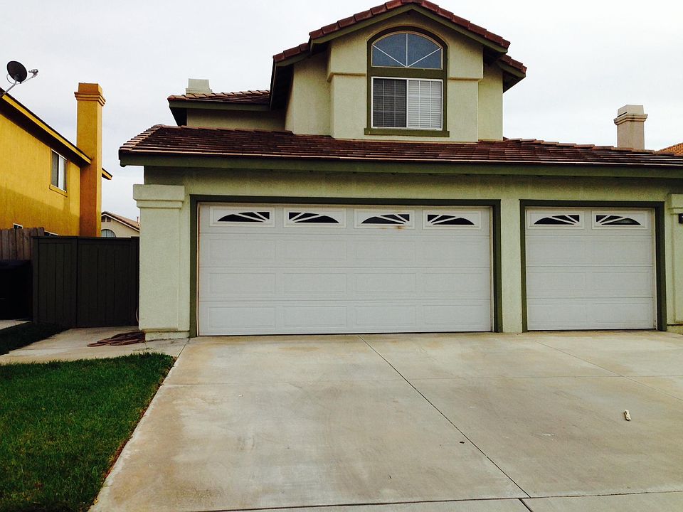 2nd image of 14155 Larkin Ct