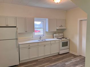 308 13th St APT 1A, Hammonton, NJ 08037