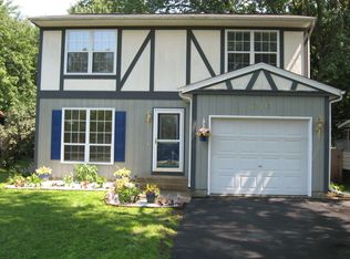 315 Charlotte Ave, Crystal Lake, IL 60014