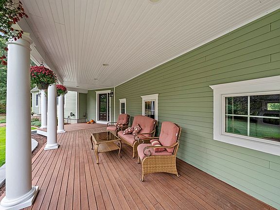 3rd image of 12 Topsail Ln