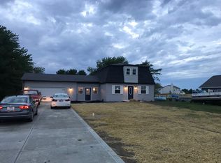 898 Jaycie Phelps Rd, Greenfield, IN 46140