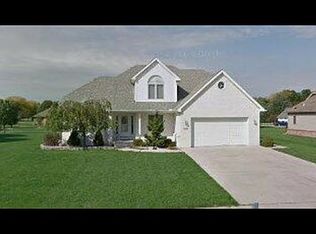 30395 Cedar Valley Dr, Northwood, OH 43619