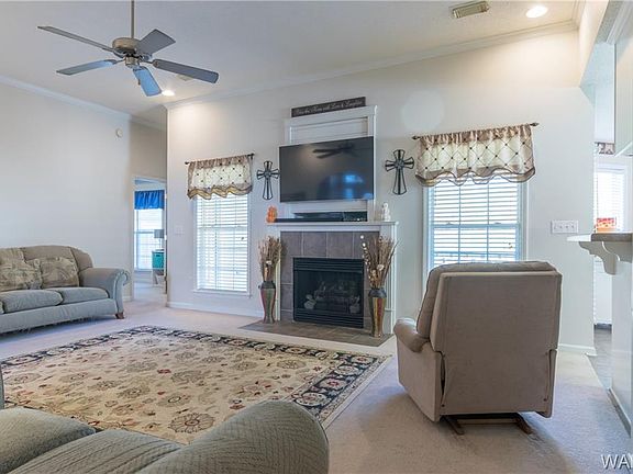4th image of 6116 York Pl