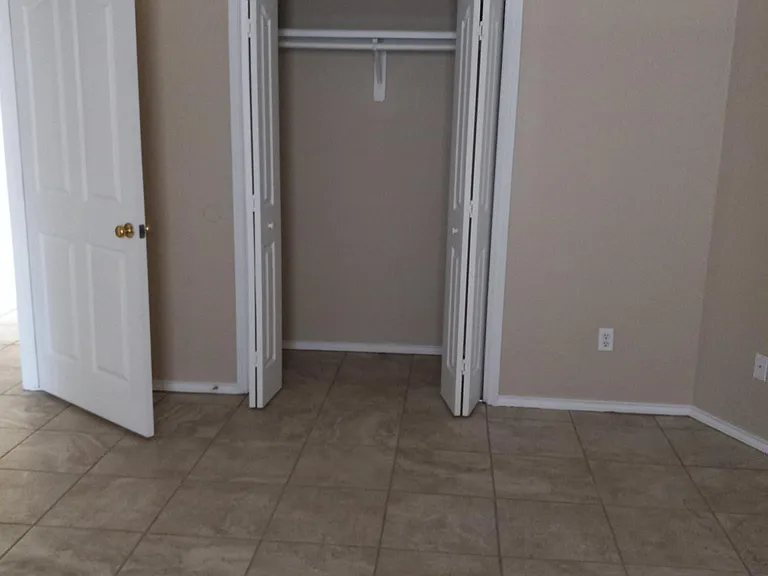 109 E Dominion Dr #B — Photo 19