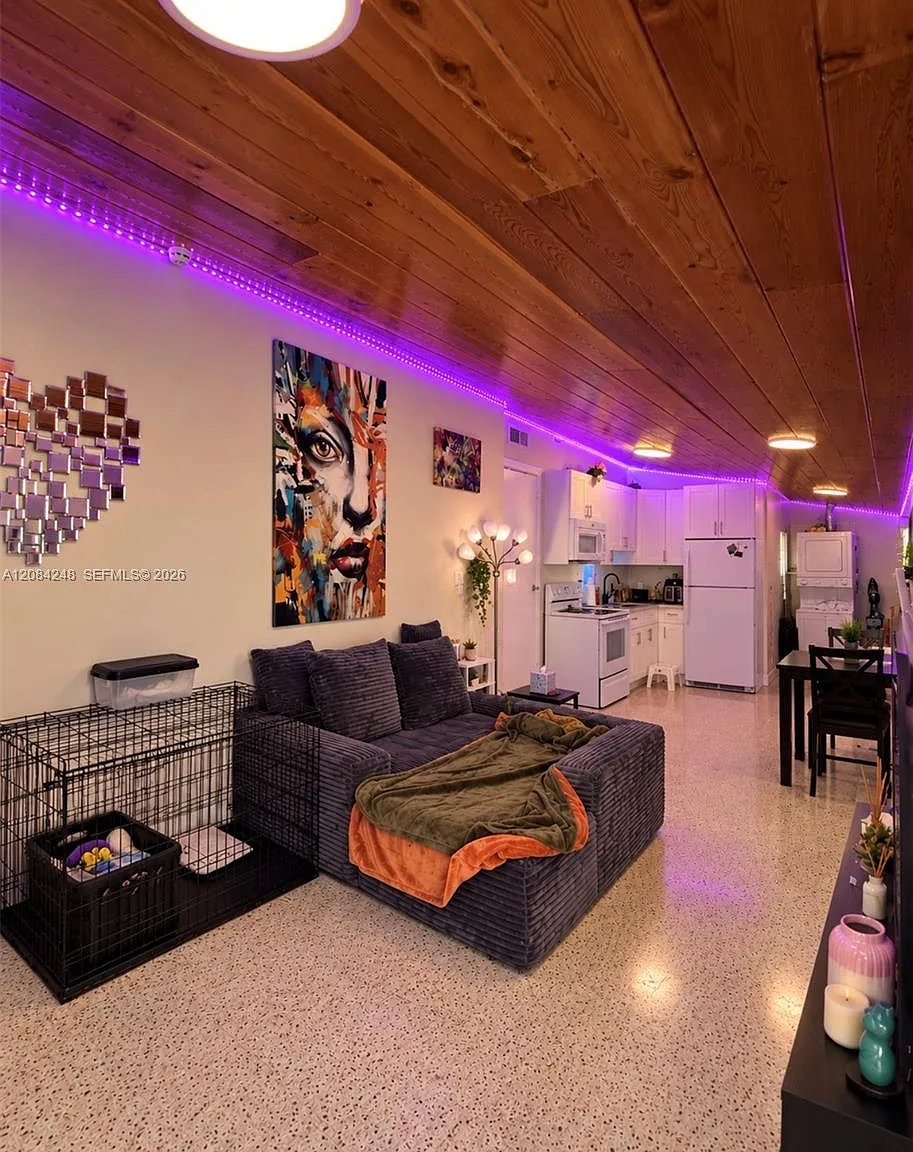 Ideal Homes Sub No 7 — Photo 1