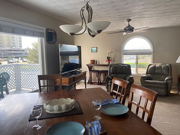 Comfortable Chairs & Big Screen TV