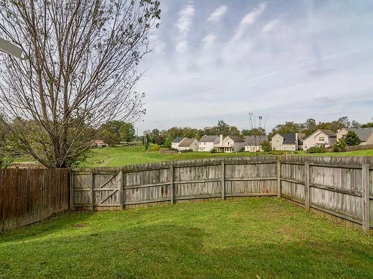 200 Strawberry Fields Rd — Photo 5