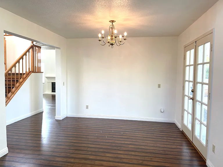 2985 Amber Dr — Photo 7