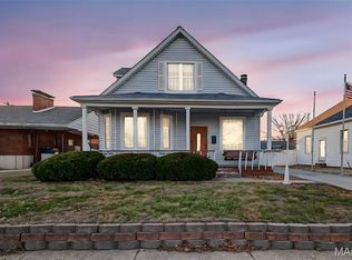 105 S 4th St, Dupo, IL 62239