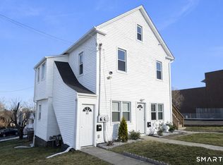 471 Marlborough Ter #1, Fairfield, CT 06825