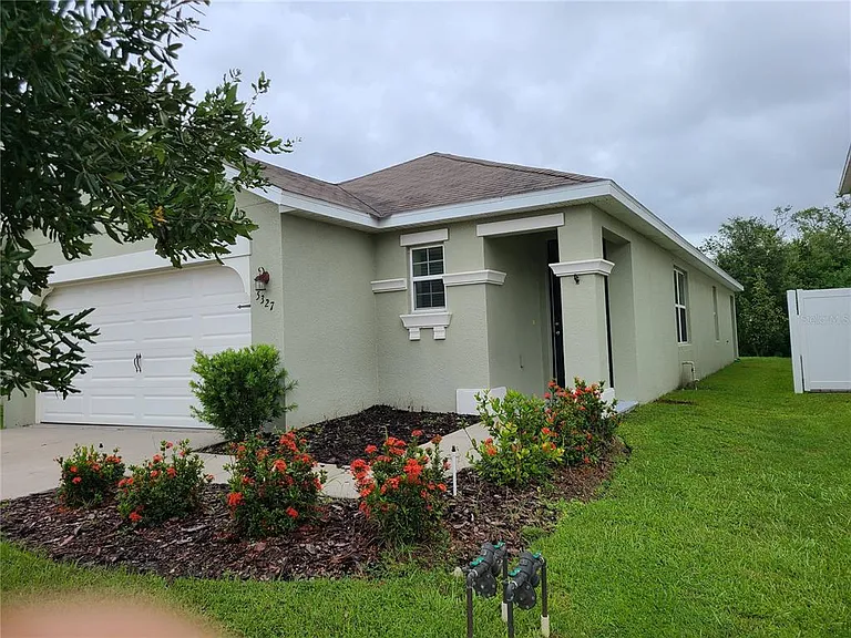 5327 San Palermo Dr — Photo 2