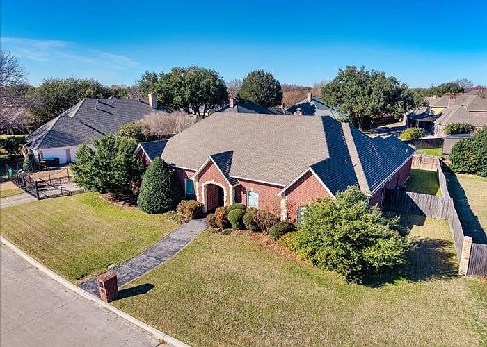 1st image of 6600 Meadows West Dr S