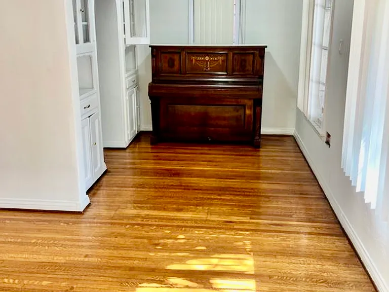 1452 S Sherbourne Dr — Photo 12
