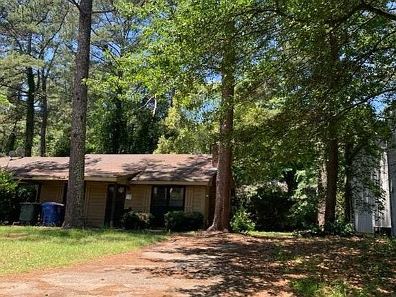 2nd image of 105 Elwyn Ln
