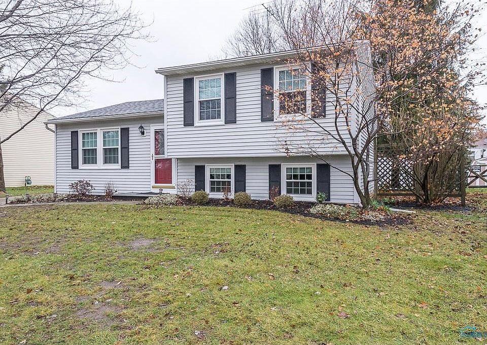 1st image of 160 Chesapeake Ln