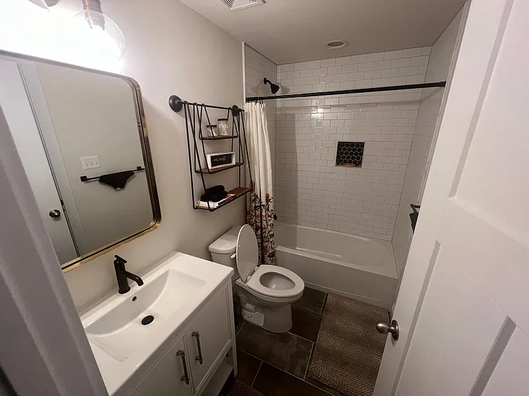 579 Whitney Rd — Photo 21