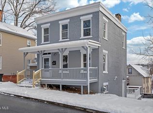26 Division St, Catskill, NY 12414