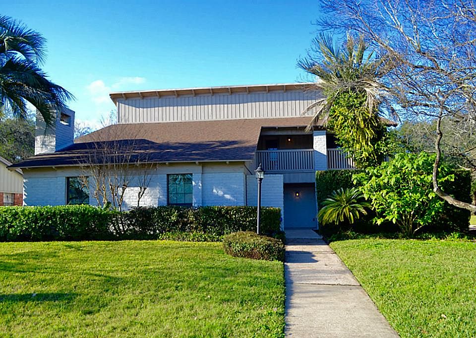 1st image of 18259 Nassau Bay Dr