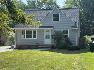 6831 Franke Rd, Middleburg Heights, OH 44130