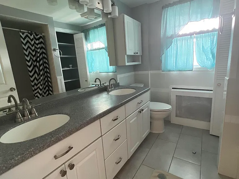 9 Berg Ave — Photo 11