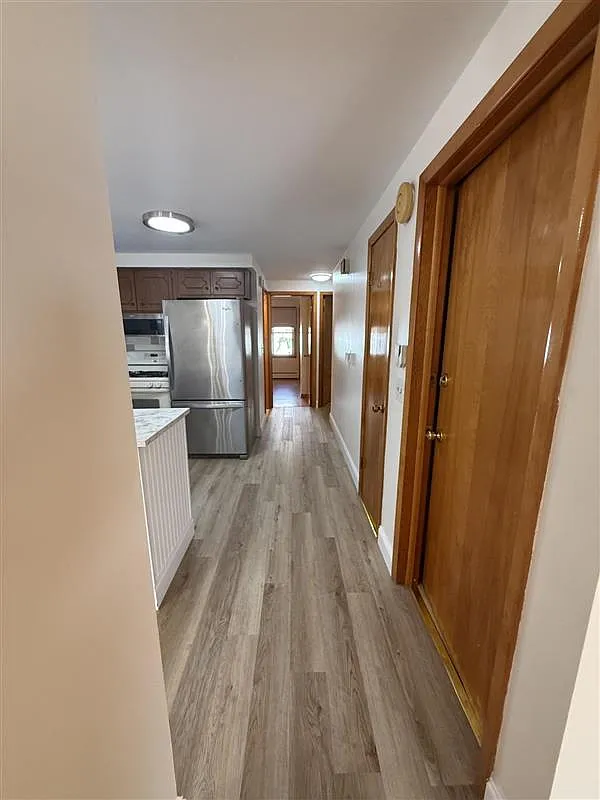 2 bed, 1200 sqft, $1,600 — Photo 3